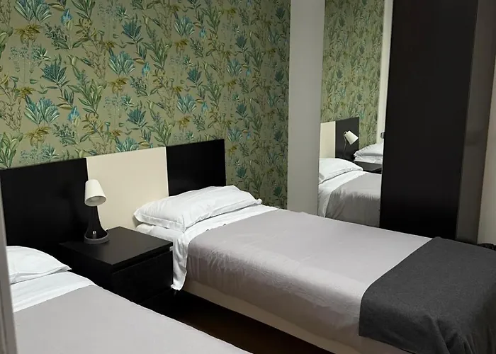 Casa de hóspedes Happy House In Piazza Zama 4*