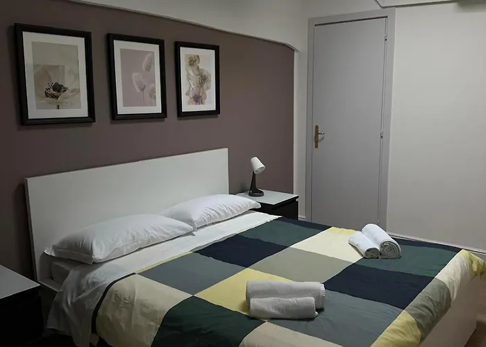 Happy House In Piazza Zama 4*